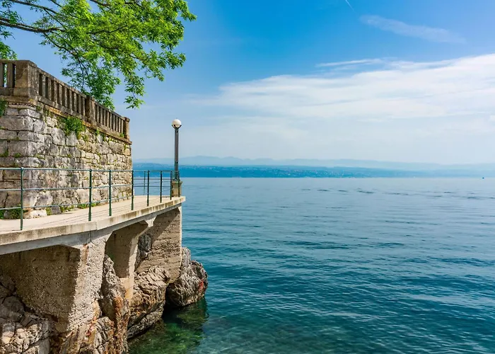 Mit Herrlicher Aussicht By Interhome Apartament